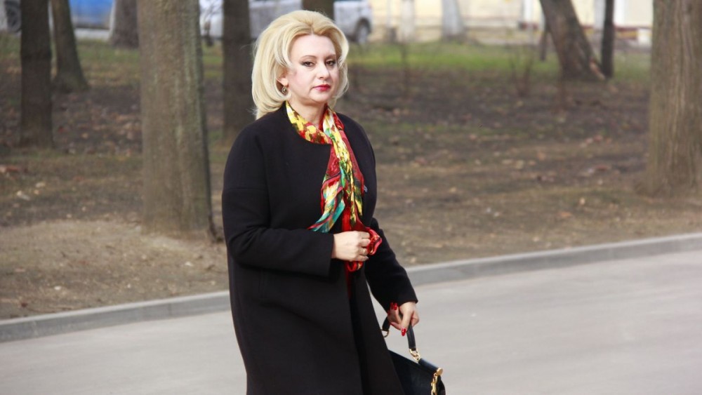 LIVE // Alegeri Prezidențiale 2020: Exprimarea votului de către candidatul Partidului ȘOR, Violeta Ivanov